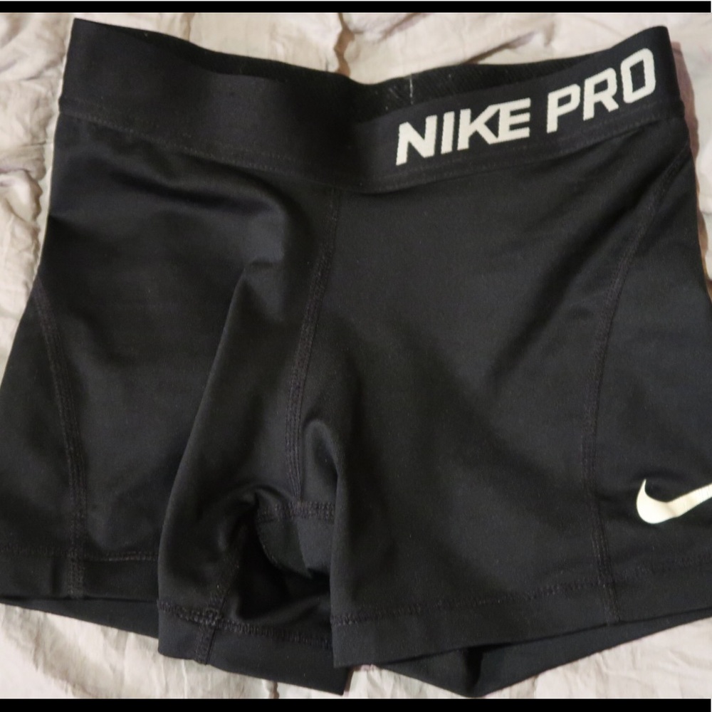 Nike volleyball/booty shorts 🍑💦